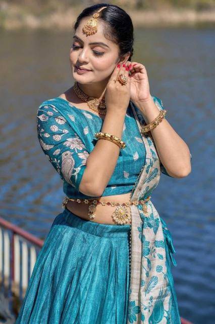 Artriddhs Dola silk vol 29 Lehenga choli manufacturers in Surat